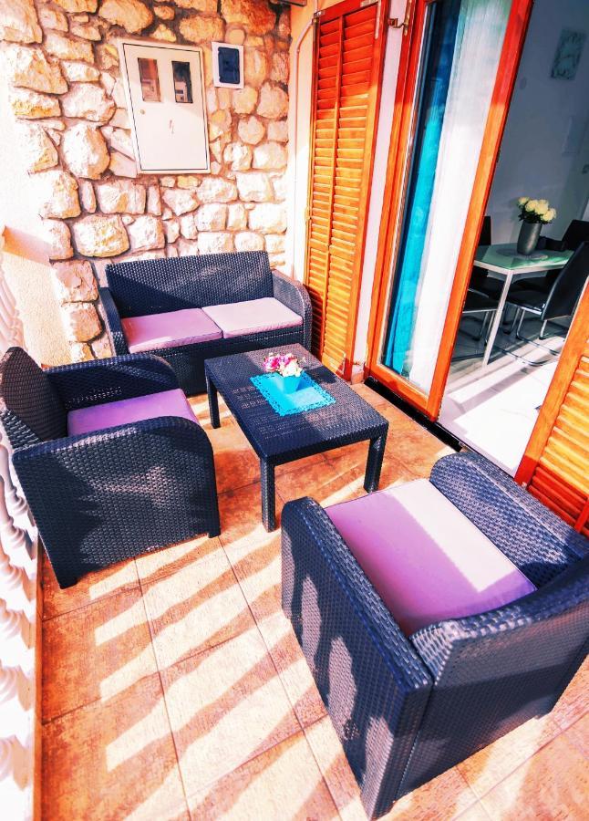 Apartments Samac 希贝尼克 外观 照片